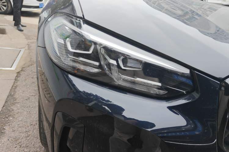 Used BMW X3 2022 xDrive30i Luxury Model M Night Sky Package Right Front Headlight