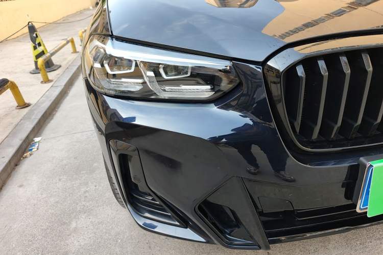 Used BMW X3 2022 xDrive30i Luxury Model M Night Sky Package Right Front Headlight