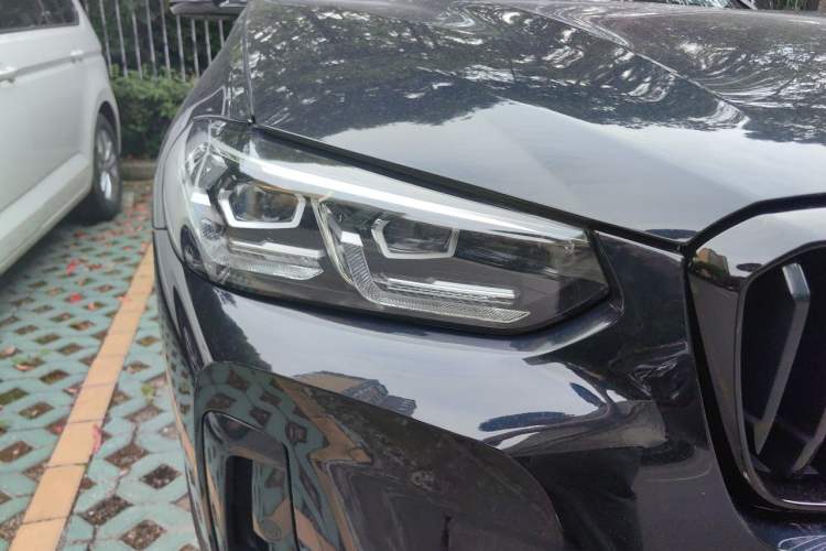 Used BMW X3 2022 Facelift xDrive30i Luxury Edition M Night Edition Package Right Front Headlight