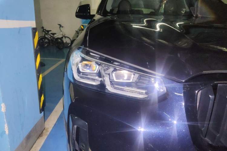 Used BMW X3 2022 xDrive30i Luxury Model M Night Sky Package Right Front Headlight
