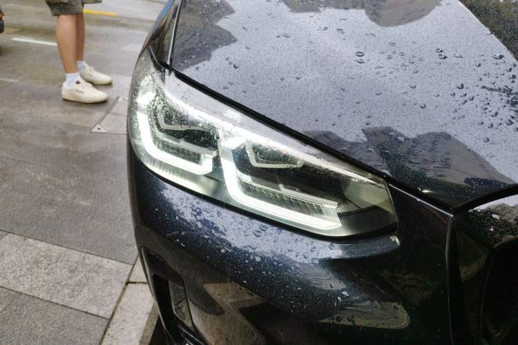 Used BMW X3 2022 Facelift xDrive30i Luxury Edition M Night Edition Package Right Front Headlight