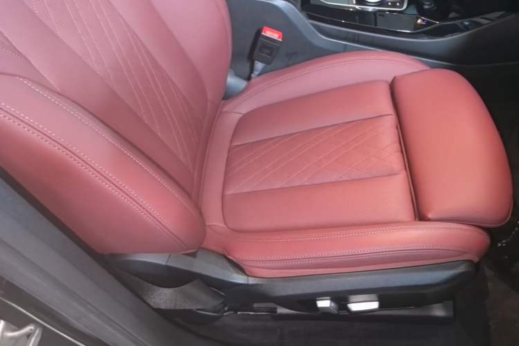Used BMW X3 2022 xDrive30i Luxury Edition M Night Sky Package Right Front Seat