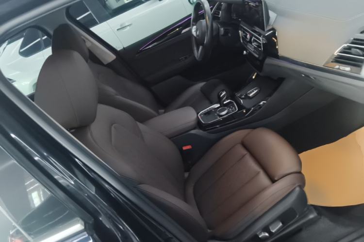 Used BMW X3 2022 Restyled xDrive25i M Sport Package Right Front Seat