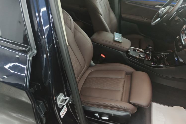 Used BMW X3 2022 xDrive30i Luxury Model M Night Sky Package Right Front Seat