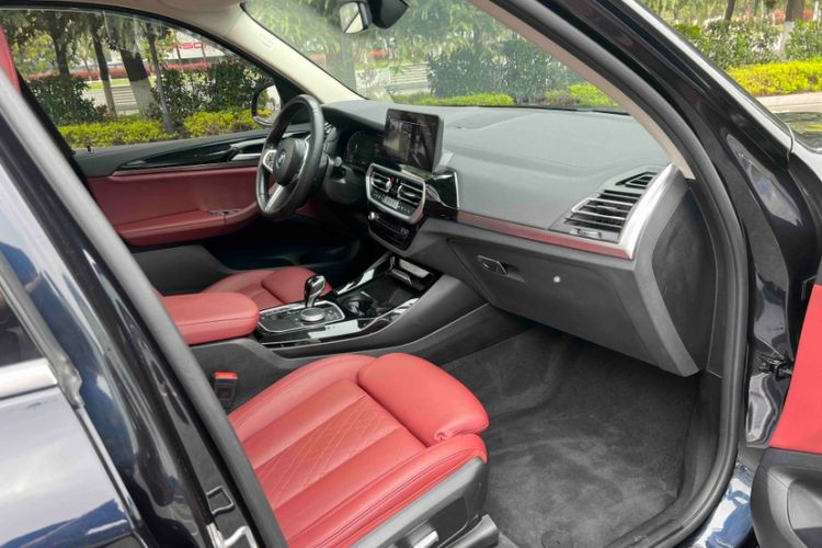 Used BMW X3 2022 xDrive25i M Sport Package Right Front Seat