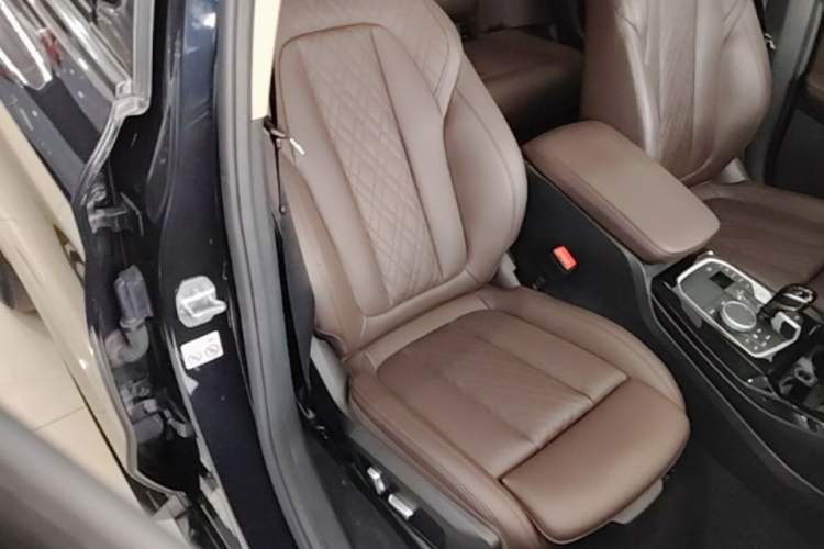 Used BMW X3 2022 xDrive25i M Sport Package Right Front Seat