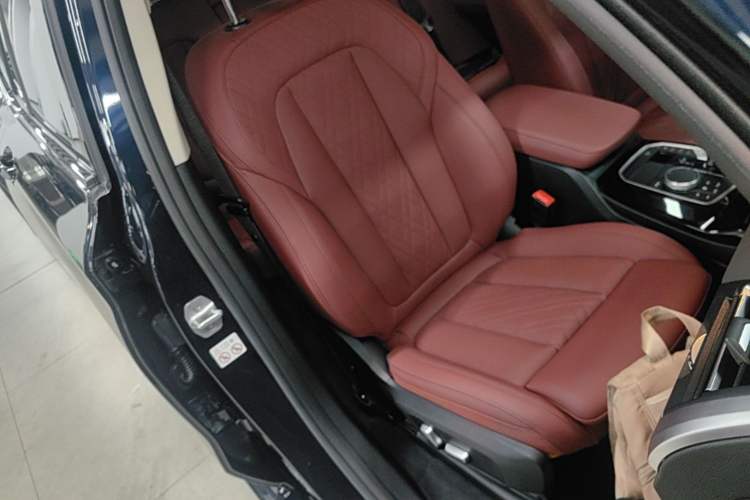 Used BMW X3 2022 xDrive30i Luxury Model M Night Sky Package Right Front Seat