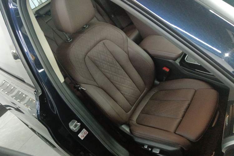 Used BMW X3 2022 xDrive30i Luxury Model M Night Sky Package Right Front Seat