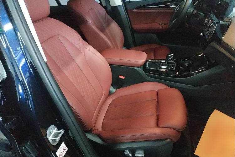 Used BMW X3 2022 xDrive25i M Sport Package Right Front Seat