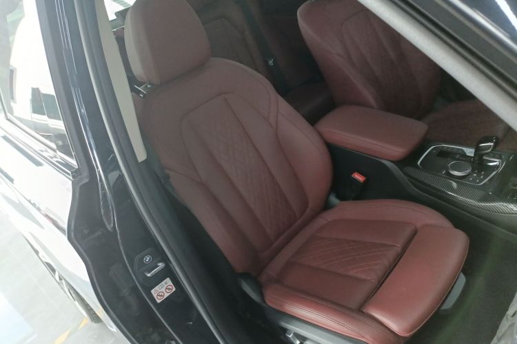 Used BMW X3 2022 Facelift xDrive30i Luxury Edition M Night Edition Package Right Front Seat