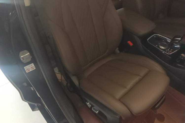 Used BMW X3 2022 Restyled xDrive25i M Sport Package Right Front Seat