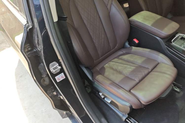 Used BMW X3 2022 xDrive25i M Sport Package Right Front Seat