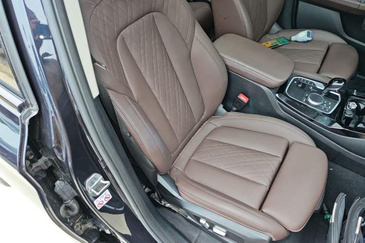 Used BMW X3 2022 Restyled xDrive30i Luxury Edition M Night Sky Package Right Front Seat