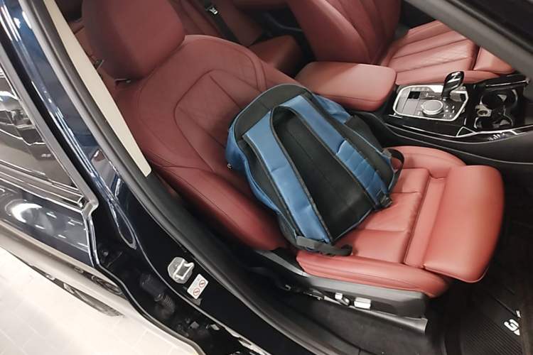 Used BMW X3 2022 Facelift xDrive30i Luxury Edition M Night Edition Package Right Front Seat