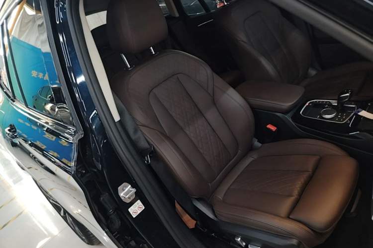Used BMW X3 2022 xDrive30i Luxury Model M Night Sky Package Right Front Seat