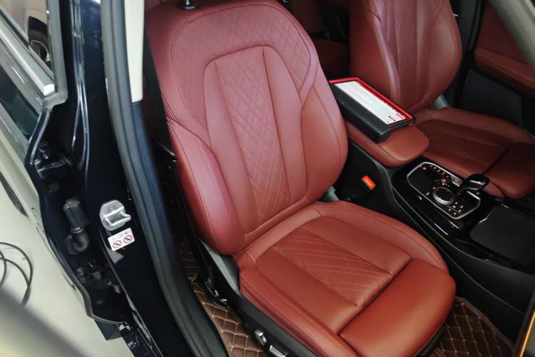 Used BMW X3 2022 Restyled xDrive25i M Sport Package Right Front Seat