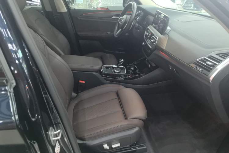 Used BMW X3 2022 xDrive30i Luxury Model M Night Sky Package Right Front Seat