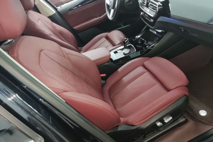 Used BMW X3 2022 Restyled xDrive25i M Sport Package Right Front Seat
