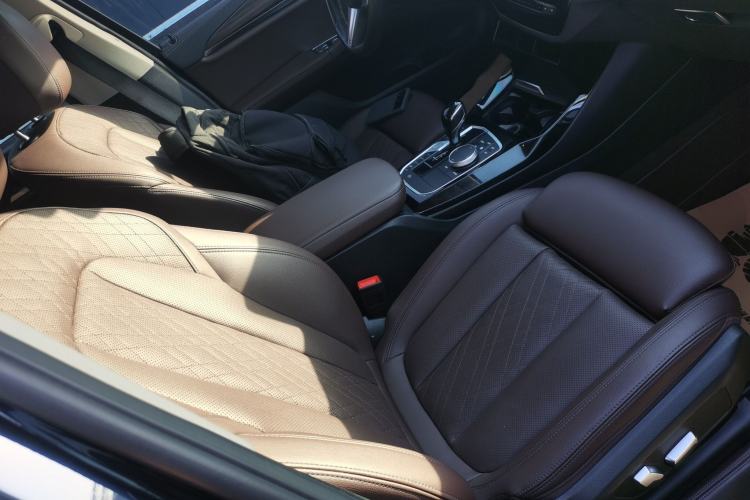 Used BMW X3 2022 Restyled xDrive30i Luxury Edition M Night Sky Package Right Front Seat