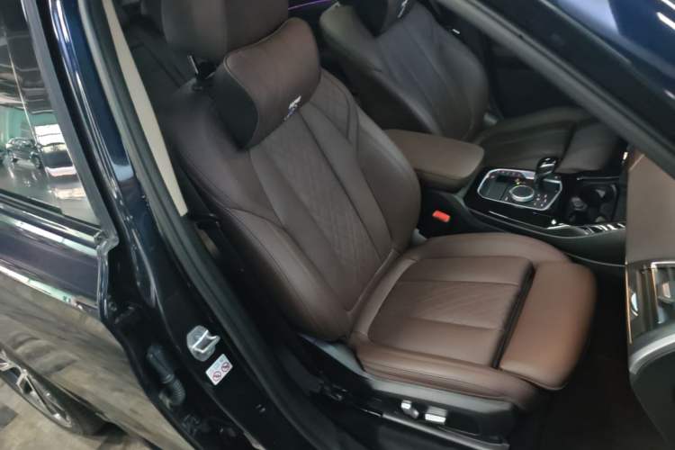 Used BMW X3 2022 xDrive30i Luxury Model M Night Sky Package Right Front Seat