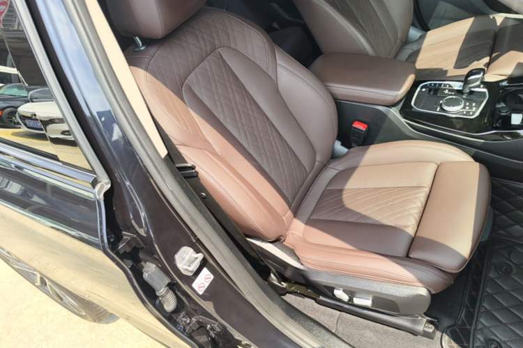 Used BMW X3 2022 xDrive30i Luxury Edition M Night Sky Package Right Front Seat