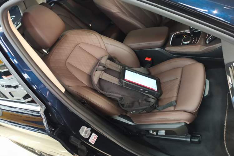 Used BMW X3 2022 Restyled xDrive25i M Sport Package Right Front Seat