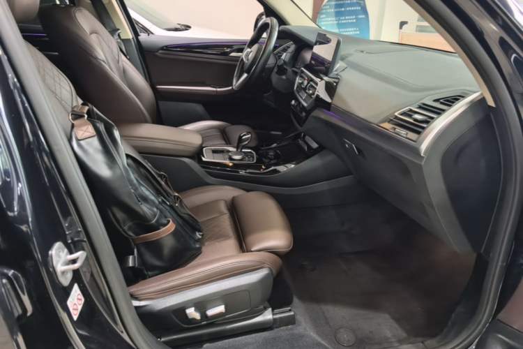 Used BMW X3 2022 xDrive25i M Sport Package Right Front Seat