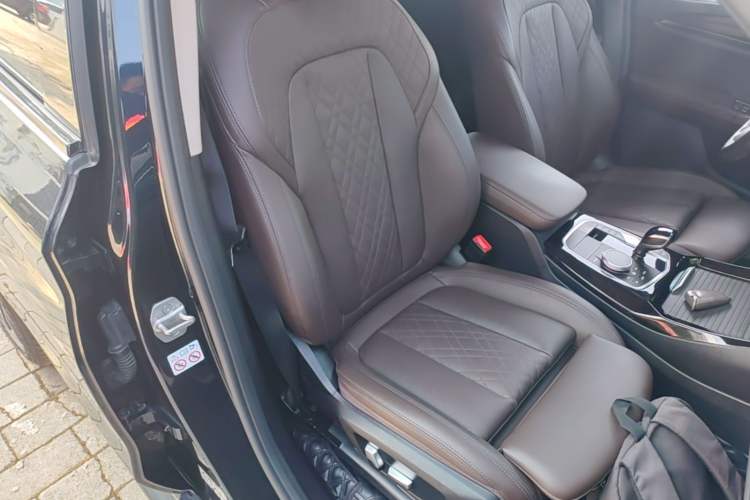 Used BMW X3 2022 Facelift xDrive30i Luxury Edition M Night Edition Package Right Front Seat