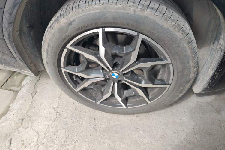 Used BMW X3 2022 xDrive25i M Sport Package Right Front Wheel Hub