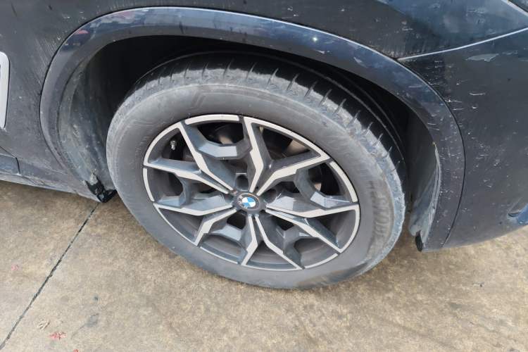 Used BMW X3 2022 Restyled xDrive25i M Sport Package Right Front Wheel Hub