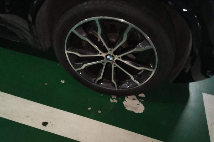 Used BMW X3 2022 xDrive30i Luxury Model M Night Sky Package Right Front Wheel Hub