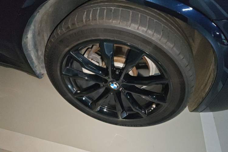 Used BMW X3 2022 Restyled xDrive30i Luxury Edition M Night Sky Package Right Front Wheel Hub