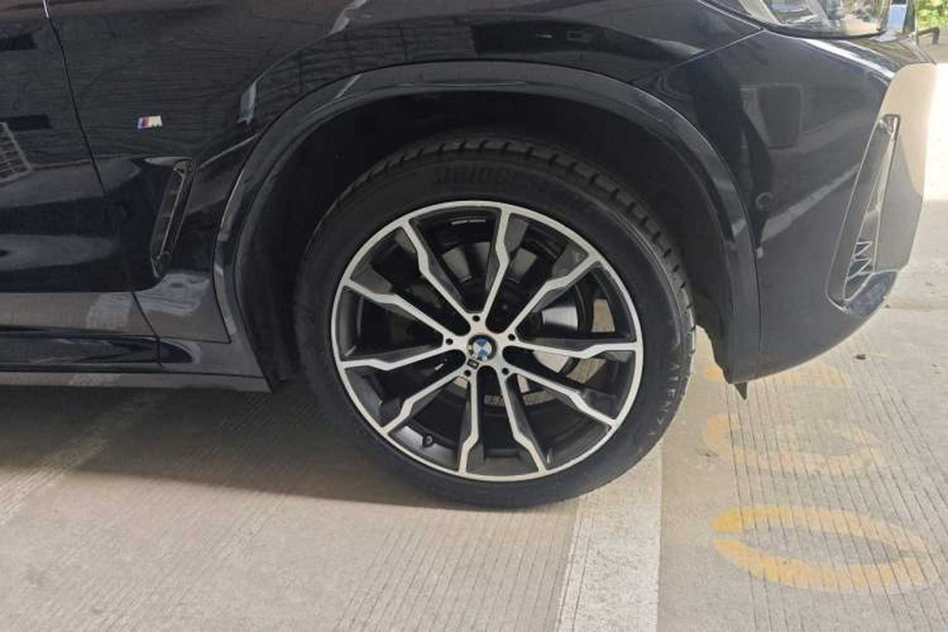 Used BMW X3 2022 Facelift xDrive30i Luxury Edition M Night Edition Package Right Front Wheel Hub