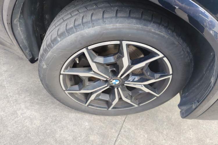 Used BMW X3 2022 Restyled xDrive25i M Sport Package Right Front Wheel Hub