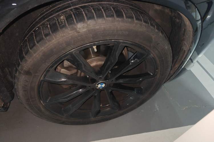 Used BMW X3 2022 xDrive30i Luxury Edition M Night Sky Package Right Front Wheel Hub