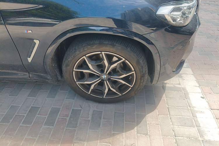 Used BMW X3 2022 xDrive25i M Sport Package Right Front Wheel Hub