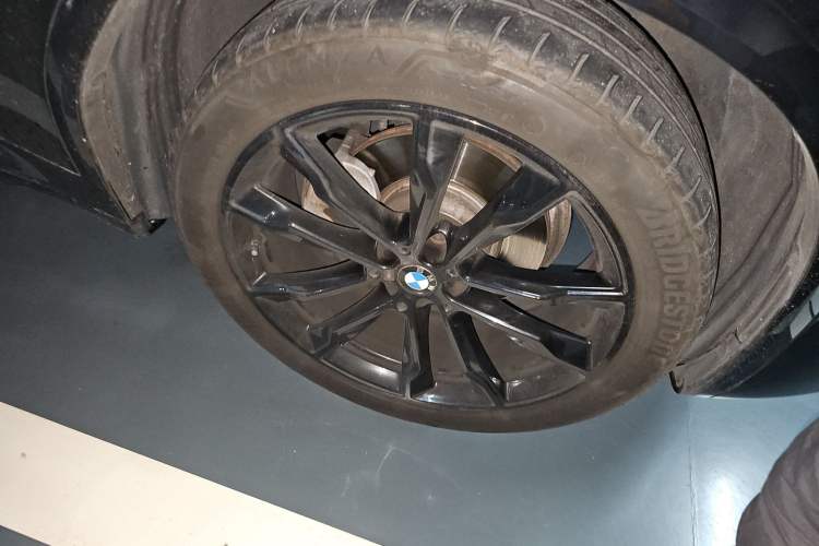 Used BMW X3 2022 Restyled xDrive30i Luxury Edition M Night Sky Package Right Front Wheel Hub