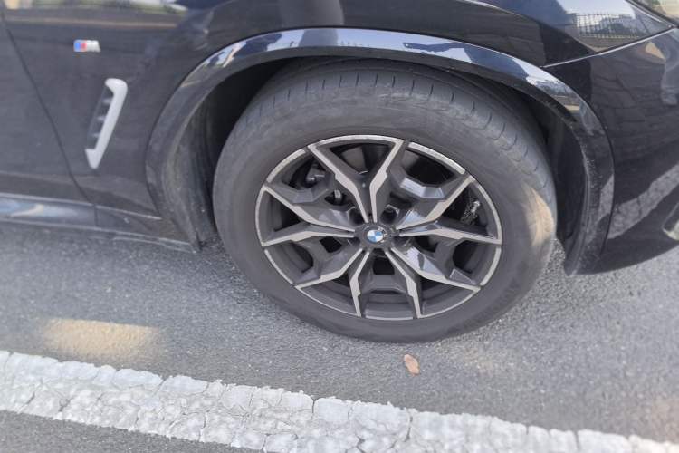Used BMW X3 2022 Restyled xDrive25i M Sport Package Right Front Wheel Hub