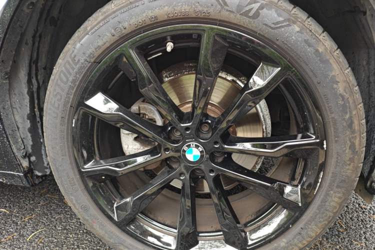 Used BMW X3 2022 xDrive30i Luxury Edition M Night Sky Package Right Front Wheel Hub