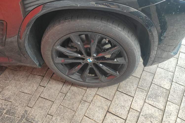 Used BMW X3 2022 Second Facelift xDrive30i Luxury Edition M Night Sky Package Right Front Wheel Hub