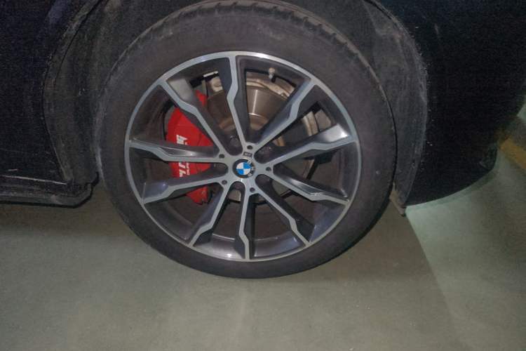 Used BMW X3 2022 xDrive30i Luxury Model M Night Sky Package Right Front Wheel Hub