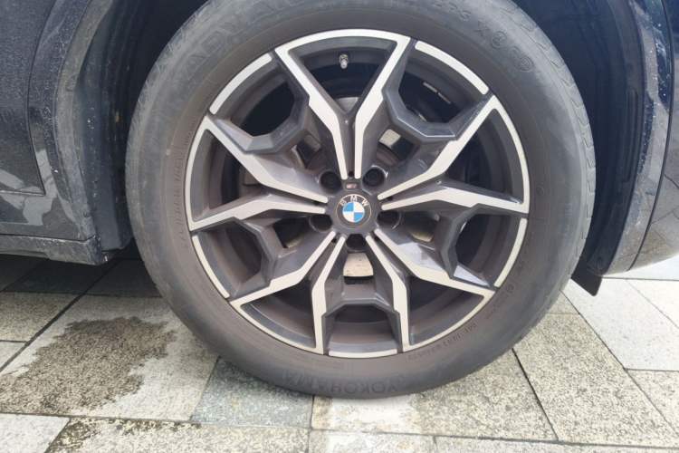 Used BMW X3 2022 xDrive25i M Sport Package Right Front Wheel Hub