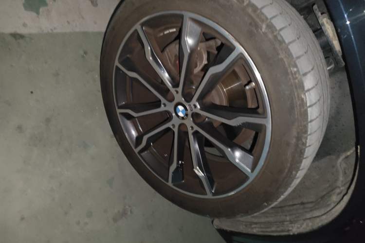 Used BMW X3 2022 xDrive30i Luxury Model M Night Sky Package Right Front Wheel Hub