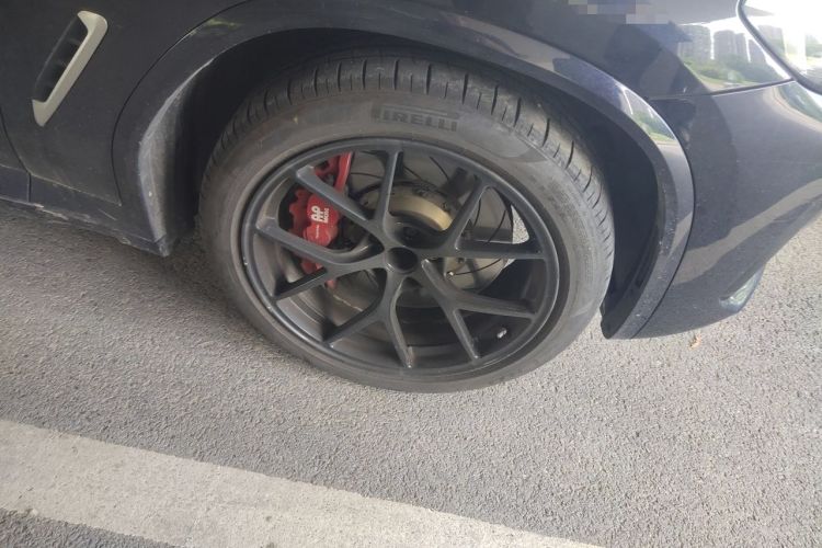 Used BMW X3 2022 xDrive25i M Sport Package Right Front Wheel Hub