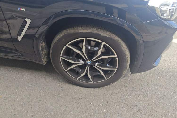 Used BMW X3 2022 Restyled xDrive25i M Sport Package Right Front Wheel Hub