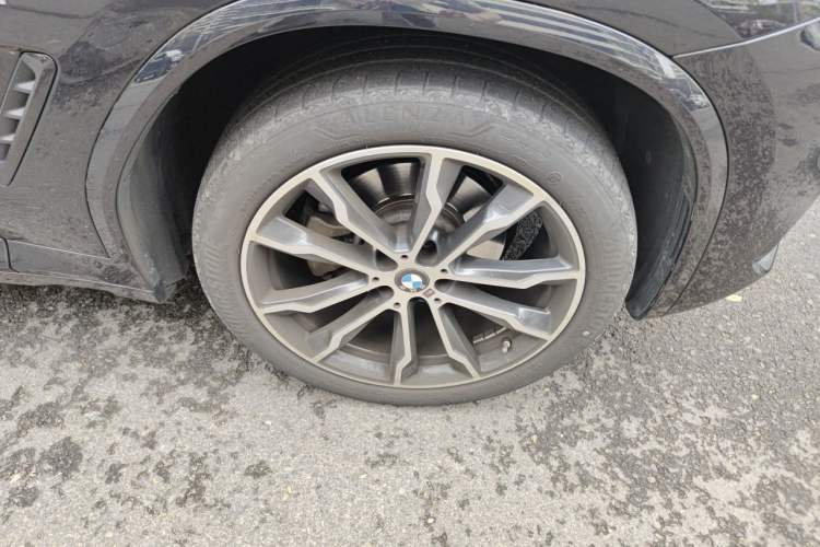 Used BMW X3 2022 xDrive30i Luxury Model M Night Sky Package Right Front Wheel Hub