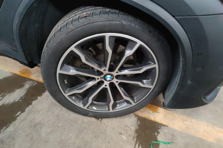 Used BMW X3 2022 xDrive30i Luxury Model M Night Sky Package Right Front Wheel Hub