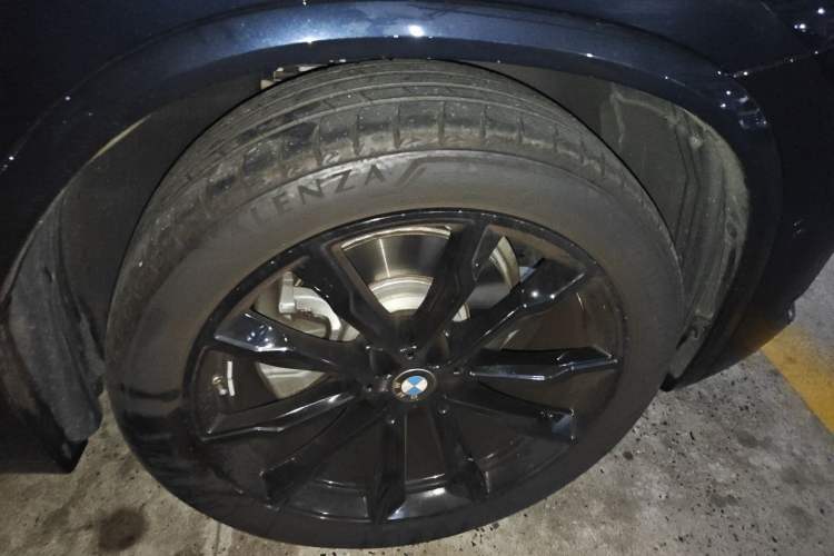 Used BMW X3 2022 Second Facelift xDrive30i Luxury Edition M Night Sky Package Right Front Wheel Hub