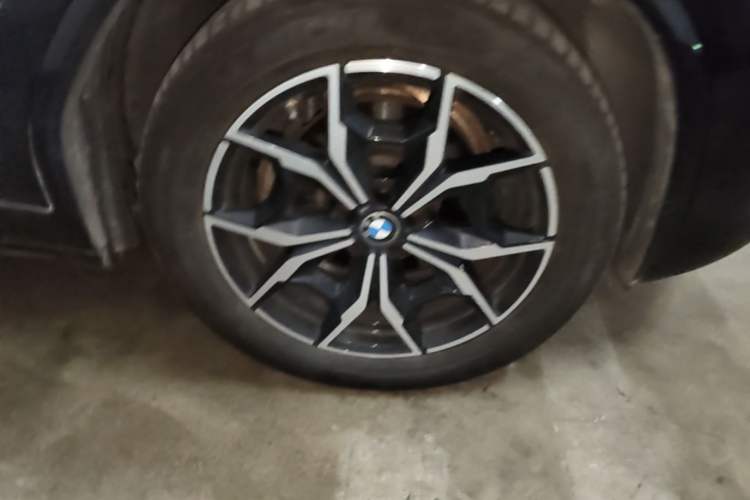Used BMW X3 2022 Restyled xDrive25i M Sport Package Right Front Wheel Hub