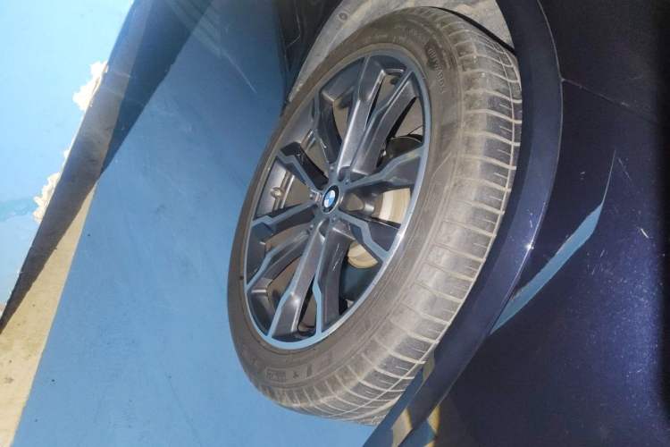 Used BMW X3 2022 xDrive30i Luxury Model M Night Sky Package Right Front Wheel Hub